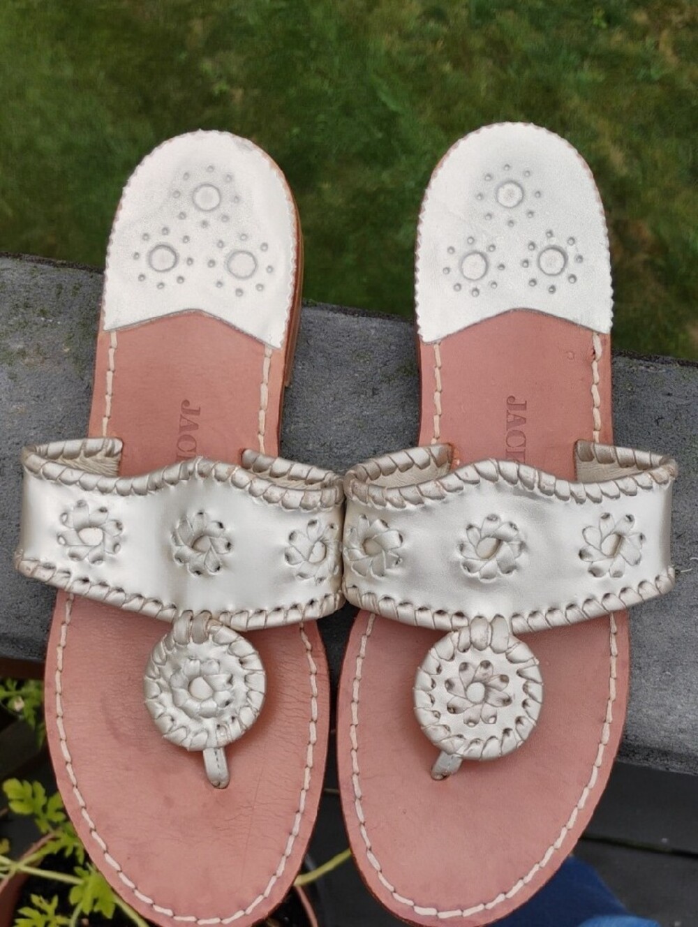 Jack Rogers Original Jacks Flat Sandal Metallic Gold Leather Thong Resort Size 7